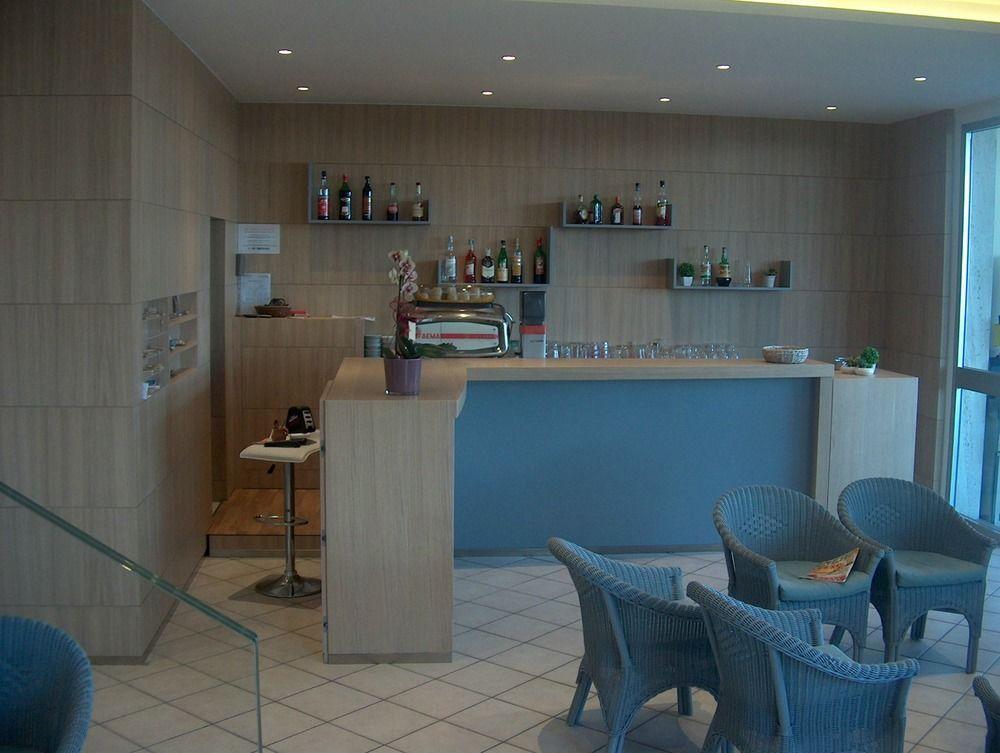 Hotel Trevi เชเซนาติโก ภายนอก รูปภาพ